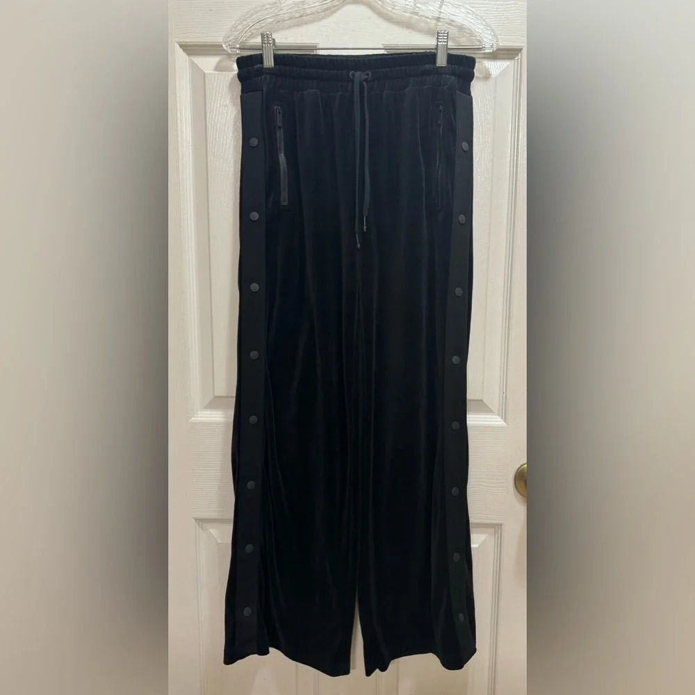 ALALA Pants Liya Wide-Leg Velour Snap-Up Track Black Size XS Made in USA - Picture 12 of 13